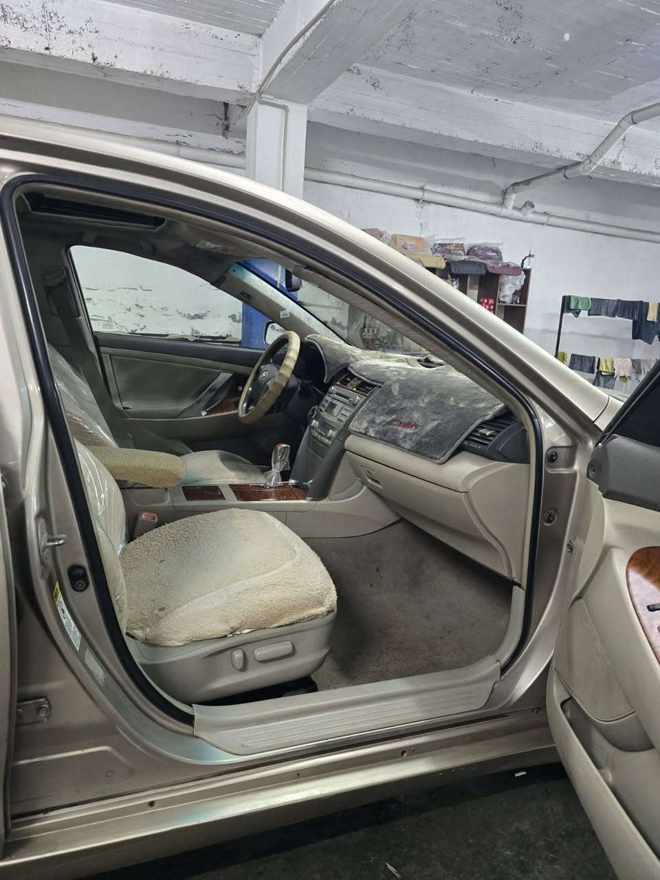 بەناوی خوای گەورە 
کامیری 2009 ئەمریکی کیڕومەکینەی ئەڤەلۆنی 6 پستنە فول فول مواسەفات بڕاوەی دووبەی لای سندووقی بڕایتەوە واتا مووس نیە  لەکۆیەم *********** گۆڕینەوەش دەکەم لەسەر دڵ گرتن أربيل, العراق
