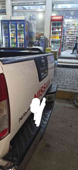 سلام عليكم نيسان نافارا  2010 LE اتوماتيك بغداد انكليزي بسمي سنوية 27 ماشية 137 الف حقيقي   تخم تاير لايت زينون فوك وجوة  شاشة اندرويد تحكم ستيرن  كروز سرعة  ضرر جاملق امامي جهة السايق ومعمر نفسة كير محرك خير من الله لا نتقيص ولاتبخير  السعر 110 عنواني بغداد***********
