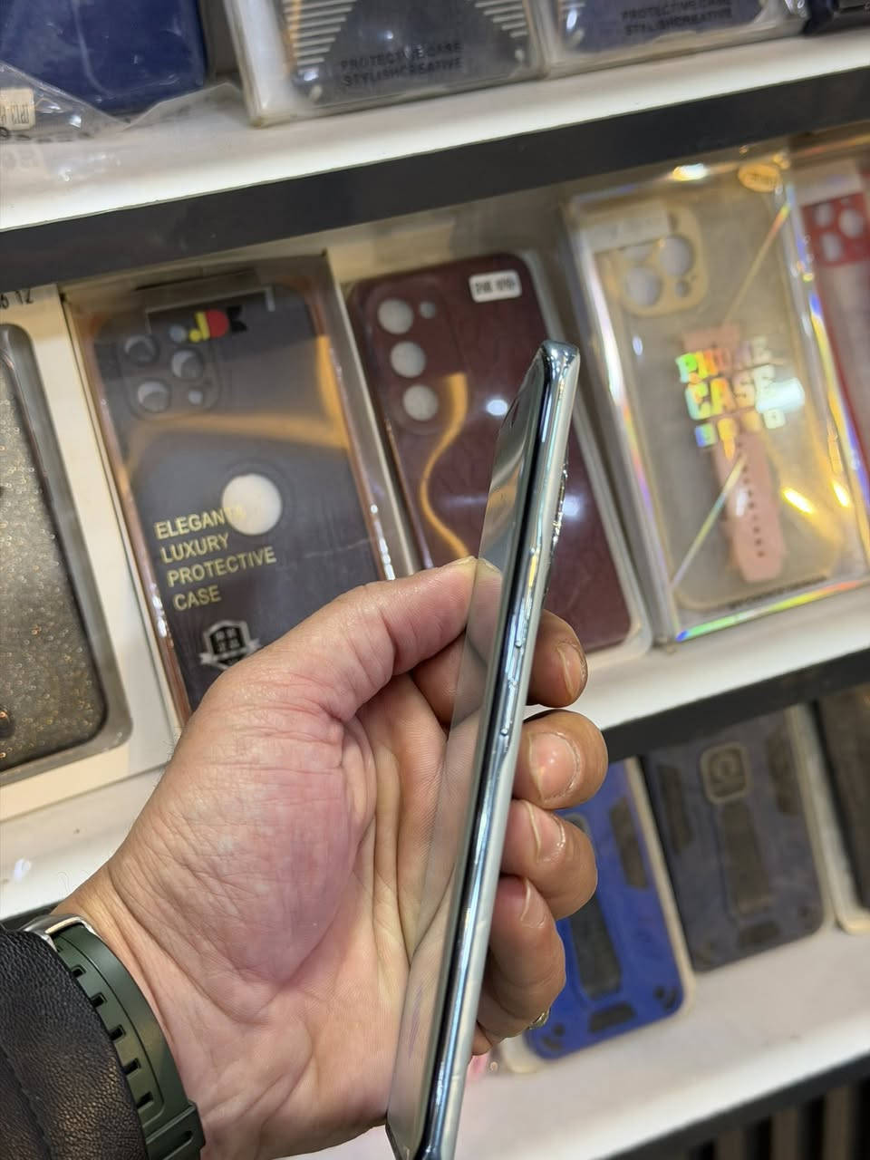 السلام عليكم
جهاز هونر x9c اخو الجديد ملحقات كاملة
عشوائية ال١٢ مو ال٨ 
ذاكرة ٢٥٦
جهاز غني عن التعريف 
جهاز تاخذة من المحل وبي ضمان
سعر الجديد صار ٤٠٠ الف
سعر الجهاز ٣٠٠ الف
مكاني حي الجهاد للتواصل *********** متوفر واتساب فقط
