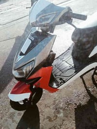 دراجه شحن للبيع كفاله عامه بطارياته 25....سعر 500الف موديل 24 07767385...