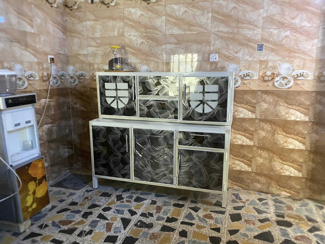 السلام عليكم كاونترالمنيوم  سنك مرمر  للبيع ٢٥٠مكاني شهداء العبيدي


**إذا كنت صاحب هذا الإعلان وتريد حذفه لأي سبب، رجاءا أرسل رسالة إلى الدعم الفني**