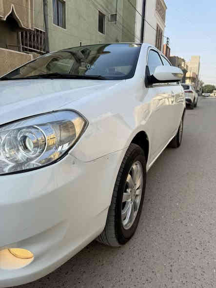 للبيع بيوايدي موديل ١٣ كير عادي المرغوب مكينه ١٦٠٠ وكير جاهزات حداديه جديده بور جديد رقم إنكليزي هزة جديده باسمي شخصيا بيها بارد بالجاملغ الأمامي وصبغ جاملغ خلفي تبريد منظومه جديده بيها منظومة زنون مكان السياره بغداد حي الجهاد رقم الهاتف *********** السعر ٥٧ $
