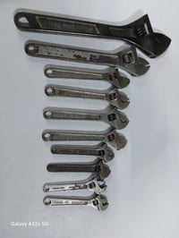 ١٠ قطع • ٥ قطع • بغداد