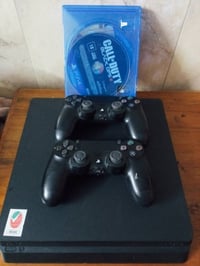 بلايستيشن4 • ٣أقراص • جويستيكين اصليين