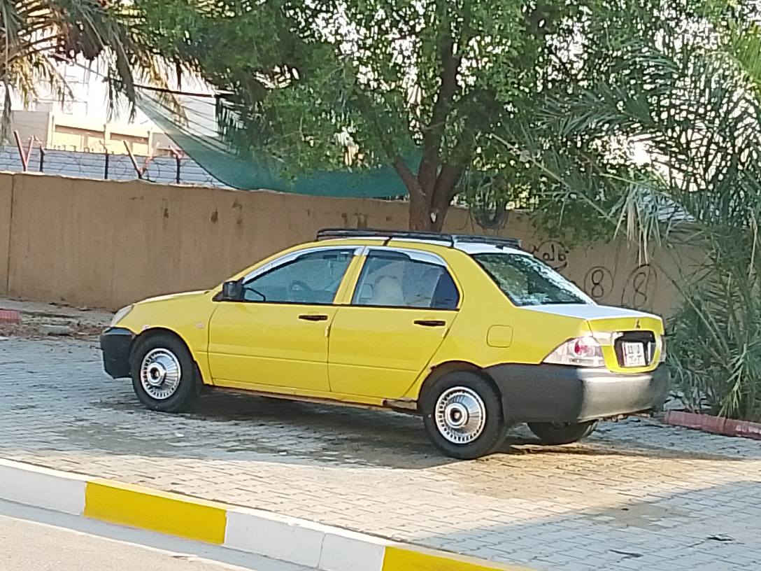 اسلام عليكم
لانسر موديل 2010...  
محرك الفين 2000 شديته قبل شهر  مكفول 
كير مكفول 
كشر مكفول 
صدر مكفول 
تبريد ثلج ماشالله 
تدفئه خير من الله 
كهرباءيات مكفوله 
سياره خير من الله 
رايده 71 وبيه مجال حك الجيه 
رقم تليفون ***********
رقم لوتساب ***********
سكن بغداد قرب سيطره شعب القديم..  تحياتي 
رقم بغداد  انكليزي باسمي ما مطلوبه كلشي مصفره
