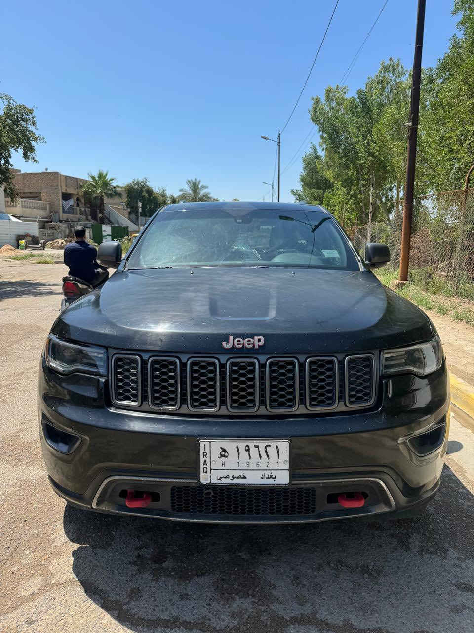 جيب تريل هوك 2018 بغداد بأسمي 
وارد أمريكي 
ماشيه 130 كيلو 
 معروفه مواصفاتها 
صور الحادث مرفقه 
السعر 240$ وبيها مجال 
***********
***********
مكان السياره بغداد
