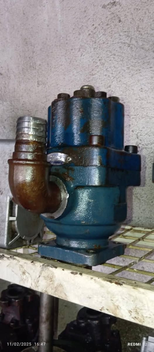 تصليح وتجفبت وتفصيخ مضخات وبمات هايدروليك لي انواع للكرينات العنوان كركوك اتصل ***********
***********
