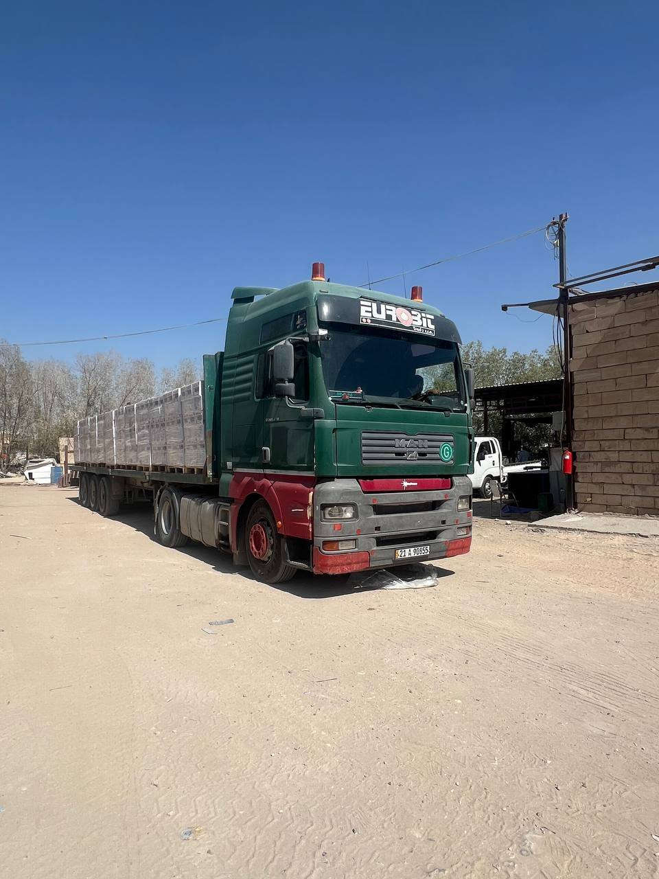 السلام عليكم مان للبيع راس وعربانه تخم تايه الراس وعربانه حجم ماكينه 460 ماكينه لا بخار ولا صرف سياره جاهزه للعمل وسنويه لل 27 تحويل ثاني يوم باسمك مكان كركوك رقم الهاتف/ *********** رجاء مو شراي لا ينتصر/سعر 210 مجال
