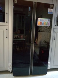 ثلاجة ٤ أبواب • مجمّدة • نظيفة جداً