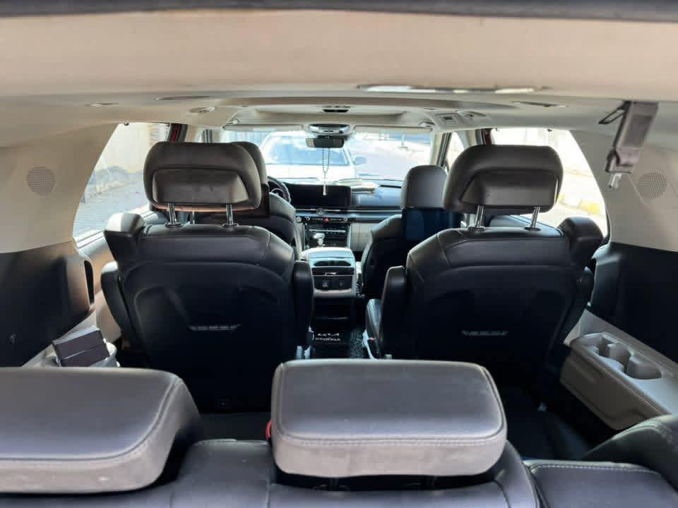 كيا كرنفال
مديل 22 
برستيج فول مواصفات 
فتحتين 
كشن منفصل vip 
حادثه بسيط ايرباك سليم 
كشنات جلد تدفأه وتبريد
ماشيه 135000

‭٠٧٧٠ ٠٢٥ ٠٦٠٠‬
