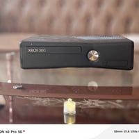 اكس بوكس للبيع جميع الملحقات و الالعاب 118 إلا شيء واحد بي خلل هو حامل...