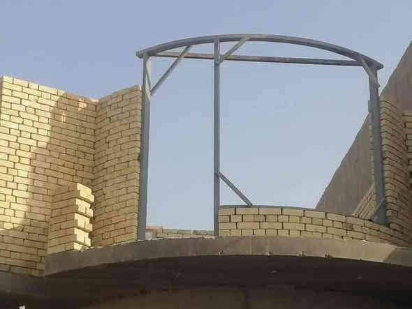 هاذي أحد عمالي من البناء في الكوت مع اخوكم أبو حسين الخلفه للبناء ***********
