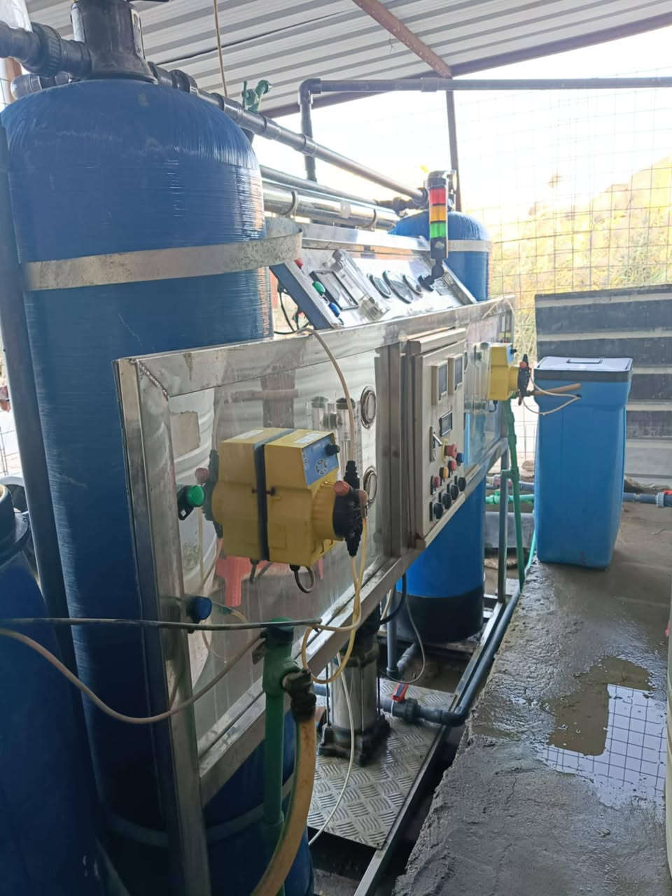 تحيه طيبه...
***********
منظومه ستلس ستيل 
منظومه 1000لتر في الساعه 
ممبرين جديد 
الاملاح من 4_8
تانكيات عدد 2 ابو 3000+2000
مع نظام اوزون لتعقيم المياه وطرد الارياح 
ميز تعبئه الدبات + مضخه تعبئه للدبات 
ويوجد فيها نظام غسل عكسي للممبرين يطيل عمر الممبرين 3سنوات
منظومه جداً نظيفه .
المكان: محافظه بابل _
الحمزه الغربي 
السعر : 30 $ ورقه
***********
