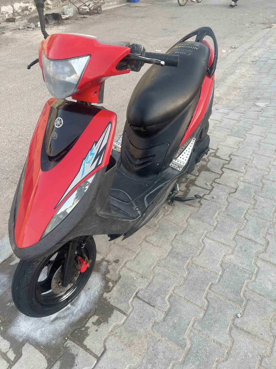 السلام  عليكم دراجه ماكس للبيع 
دراجه. ما مفتوحه كامله ونضيف 
بس بيها خيط تبخير وكطعه 
مكاني 5ميل  
السعر 600 

***********
