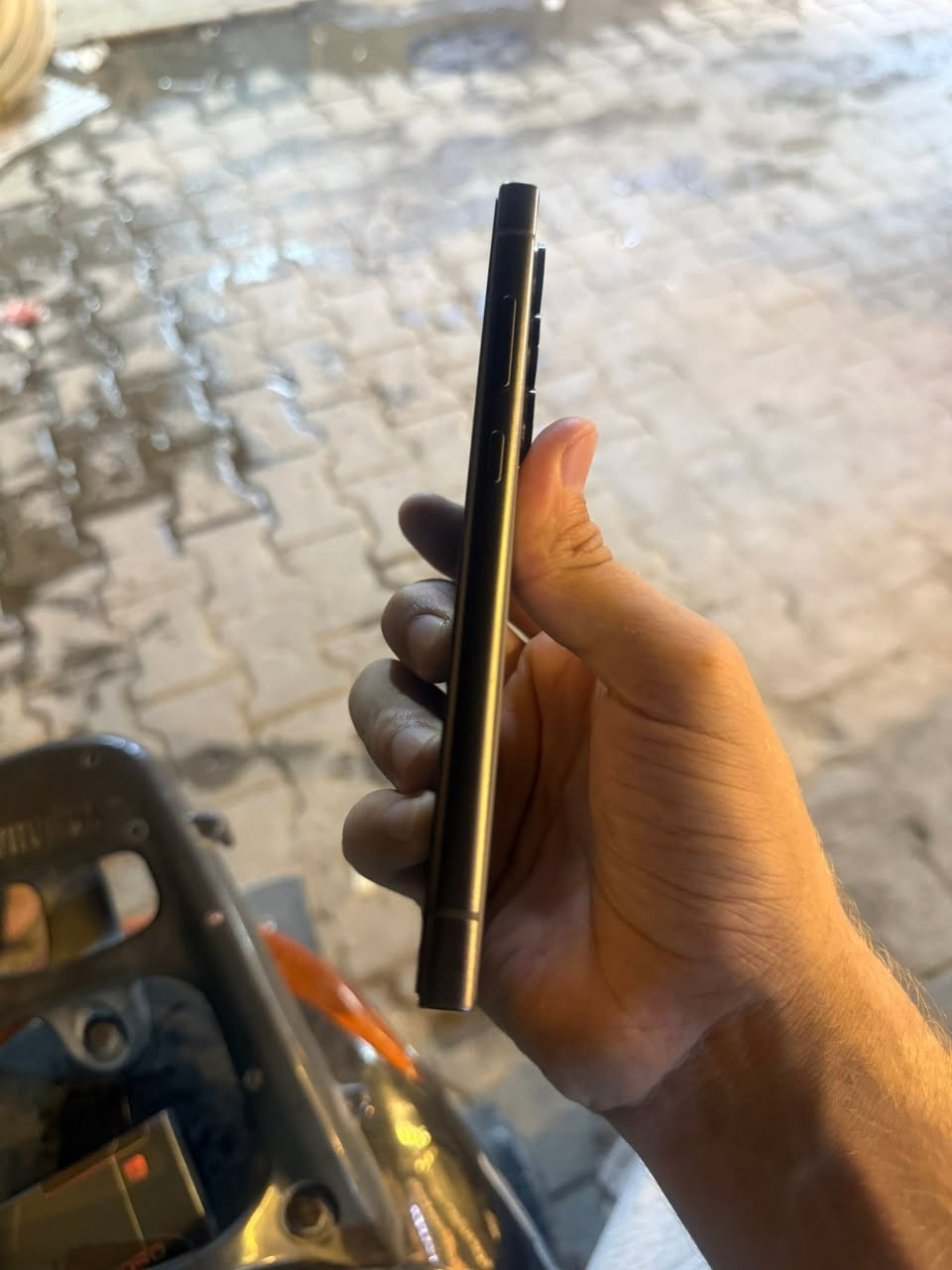 اس الترا 24 ذاكره256 شرق اوسط
دبل  شريحة فقط مستبدل شاشه نوعيه زينه

وكامره السيلفي متوقفة يرادلها تبديل وباقي الكامرات كلهن شغالات

نظافة 100 بل 100 الجهاز اي خلل مابي كله شغال

سعره 700 وبي مجال للشراي

مكاني بغداد
الرقم ‭***********‬
