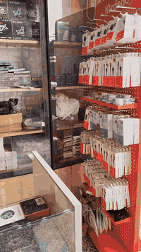 #البيت_الرقمي 
اختيارك الأفضل لكل ما تحتاجه من الخدمات التالية:
(موبايلات 📱اكسورات 🎧 صيانة 👨‍🔧خطوط)💙
( صرف رواتب💳 تعبئة بطاقات 💵زين كاش )🤍
(تعبة مكائن الرصيد بالجملة لشركة نور الكساء ✅)
(بيع وتجديد اشتراك اجهزة قنوات الرابعة)😍
(تجهيزات - إنترنت)
#جملة_مفرد🌱
وكيل لكل ماذكر سابقاً وبأسعار الوكالات والشركات الرسمية🩵
،،،،،،،،،،،،،،،،،،،،،،،،،،،،،،،،،،،،،،،،،،،،،،،،،،،،،
#العنوان حلة ابي غرق - شارع الأمام 
***********
☎️***********
***********
