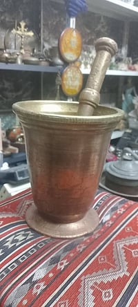 هاون قديم • ٢٢سم • وزن ١١كغم