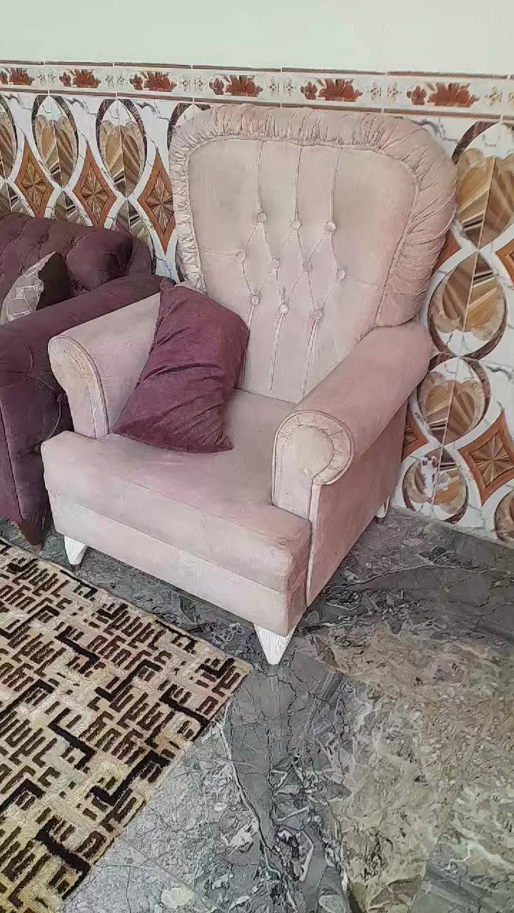 السلام عليكم تخم درجه اولى نضيف كلش سعر ع الواتساب ***********
