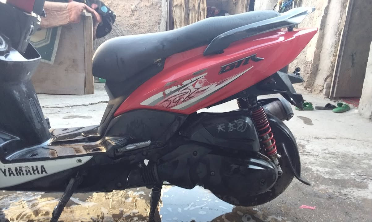 سلام عليكم جيتي ار دراجة كامل مكملة نكرة كهربائيّ كلة شغل الدراجة بلادية شلعة ومعدل الدراجة كلة عل بلاد مكاني بغداد الشعلة رايدهة اب 650 وبيهة مجال قليل شراي اتصل ***********
