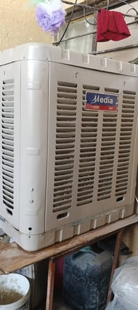 مبرده للبيع استعمله فقط اسبوع جديده هواها ثلج سرعتين السعر 125,000 بها...
