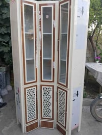 عاجل • زاوية المنيوم • نظيفة