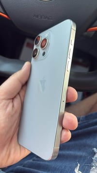ايفون ١٥ برو ماكس • ٢٥٦ • بطارية ٧٨
