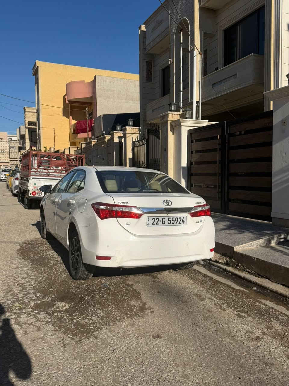 سلام عليكم كورلا للبيع موديل ٢٠١٥ خليجي محرك ١٦ كير ومحرك شرط  السياره كامله على آخر حبايه كلشي ما يعوزها سنويه باسمي وكابون بانزين بيها السياره ضررها صفحت النفر باب النفر والورا والداير مال جاملغ الورا مصلح  مكانها موصل حي الوحده سعر السياره ١٢٠ وبيها مجال للطيبين 
للتواصل 
*********** 
***********
موجود واتساب
