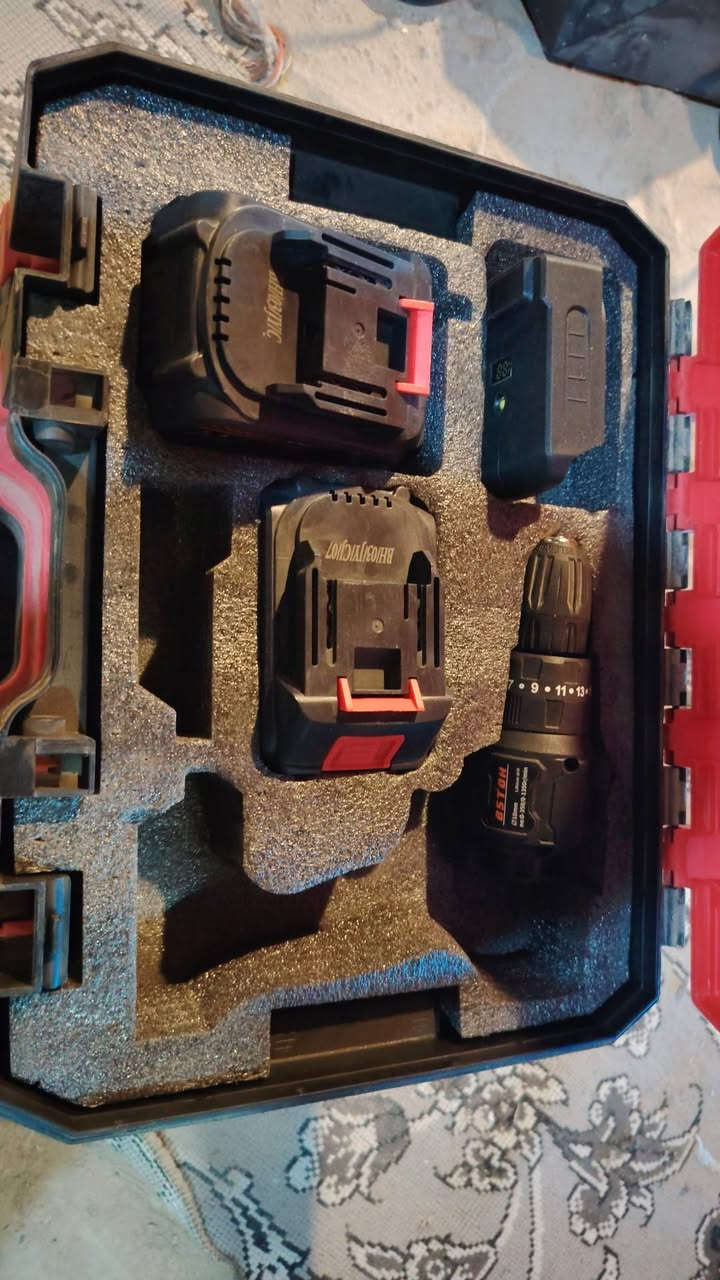 السلام عليكم وصلني من الصين هذا الدريل متعدد اللي يحتوي على منشار تخريم ودريل ومنفاخ وبطاريتين هواي شغلات متعدد فد شي راقي جدا 
بس نقصه المدينة الأساسية مفقودة 
منو عنده ؟
ومعروض أيضا للبيع بنصف السعر


**إذا كنت صاحب هذا الإعلان وتريد حذفه لأي سبب، رجاءا أرسل رسالة إلى الدعم الفني**