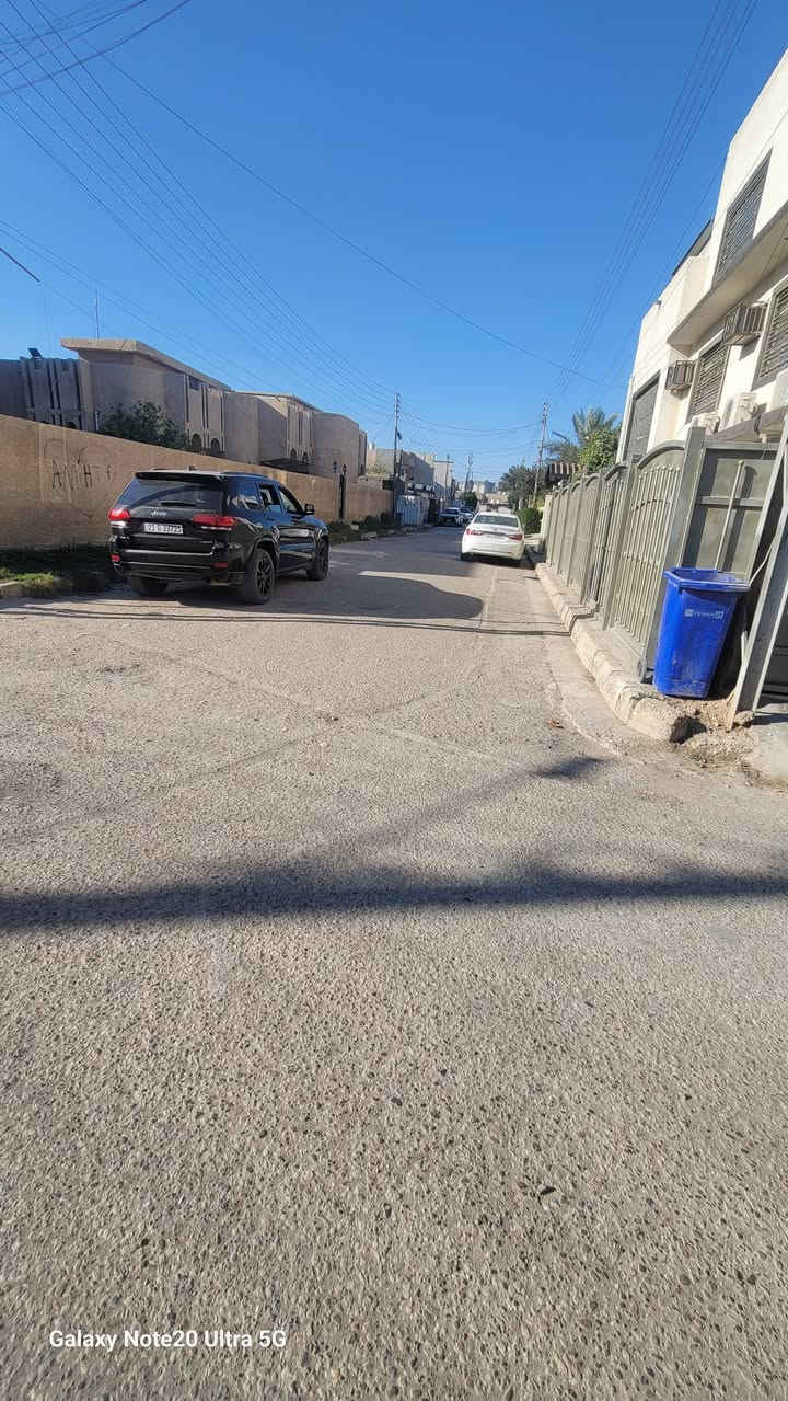 قطعة أرض ١٠٠م للبيع حي الجهاد الرفاق الأولى بمربع ال ٤٠٠ موقع ممتاز جدا خلف الشارع الرئيسي مباشرتا واجه ٤ نزال ٢٥ لطلب السعر او الاستفسار *********** ابو يوسف @إشارة
