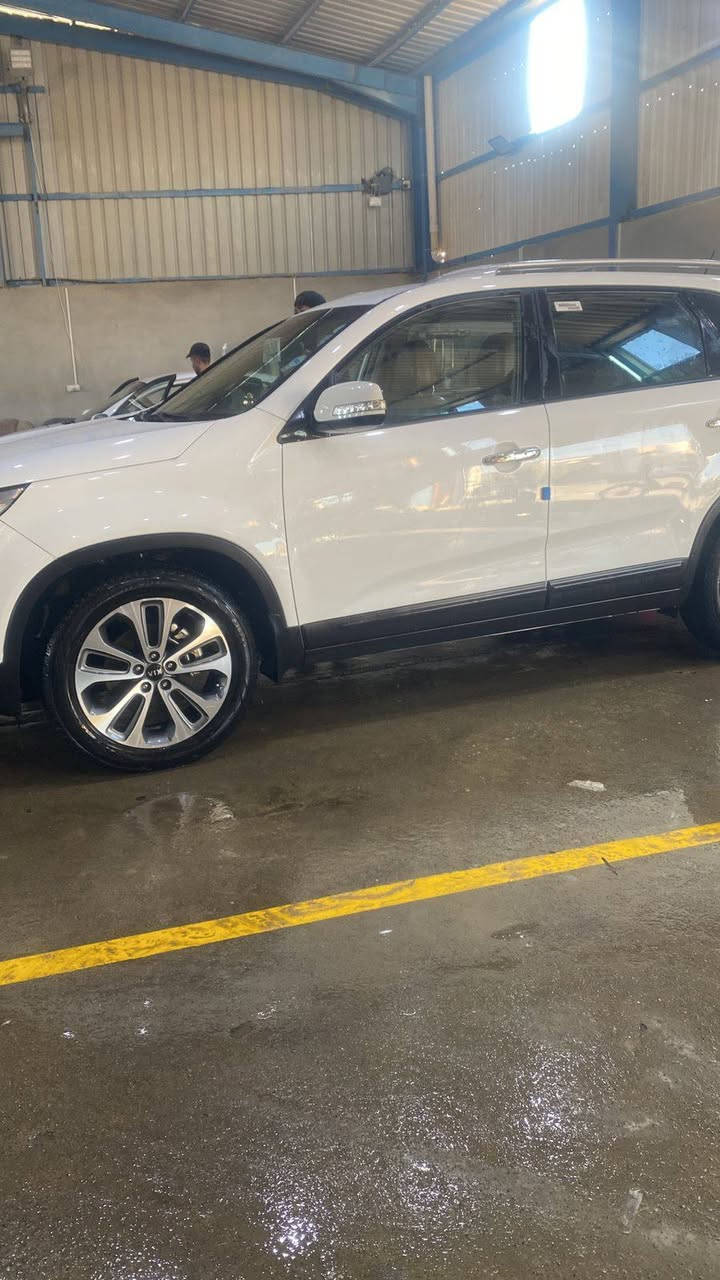 السلام وعليكم شباب
سعر مناسب 165 بيها مجال 
سورنتو 2015 بدون قطره صبخ 
كابون بنزين بيها
تايرات جديد
محرك وكير شرط
طخم جديد
هزه ورقم جديد
بسمي
كير محرك شرط اربعه سلندر 
سياره في بعشيقه
***********
يرهم مراوس
