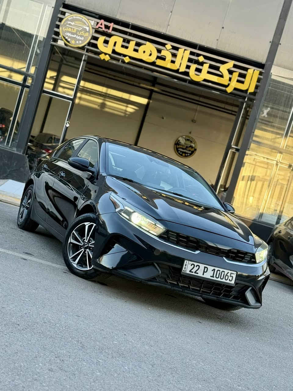 سلام عليكم
للبيع السعر 129 
فورتي كندي مديل 22 
مكينه 20 دوش 
مكينه وكير شرط 
موصفات 
قطعتين تبريد 
كشنات تدفئه
ستيرن تدفئه
شاحنه واير ليس 
رادرات امامي وخلفي 
شاير مري
ضرر ثلاث قطع امامي صبغ 
مكان السياره موصل 
معارض الجديده 
معرض ركن الذهبي 

***********
***********
