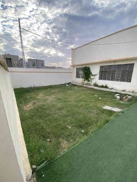 ✅عرض جديد📣 موقع مميز ✅  دار اللايجار طابق واحد
الموقع الرمادي الشركه مجاور عداديه فلسطين على شارع العام يرهم روضه او شركه منظمه 
✅ يتكون من مطبخ ستقبال صاله  هول حمامت خارجيه وداخليه
✅المساحه700 ركن
✅شارع  20
✅   حديقه كراج السعر ٨٥٠وبي مجال   تصوير البيت موجود واتساب
 عدد الغرف3
✅ الخدمات كاملة 
💬للأستفسار مراجعه
       مكتب مصطفئ العلواني للعقارات 
    ***********   📲
🌐الرمادي الشركه مجاور اعداديه فلسطين
