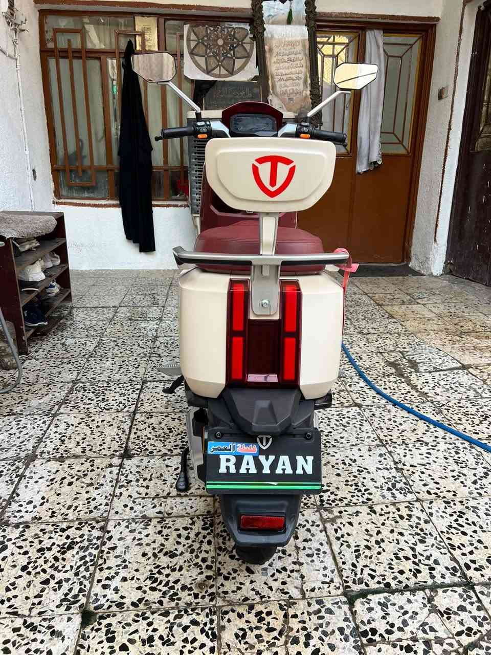 � للبيع: دراجة ريان VIP – بحالة ممتازة 🔥
🛵 الموديل: ريان VIP
✅ الاستخدام: قليل جدًا
🔋 الممشى: 2000 كم فقط
⚡ الشحنة الواحدة: تمشي حوالي 70 كم
🔑 البصمات: عدد 2
🛡️ الدراجة مكفولة
💰 السعر: 950 (بيه مجال بسيط)
📞 للاستفسار: ***********
تحياتي للجميع، والله يبارك للمشتري.
