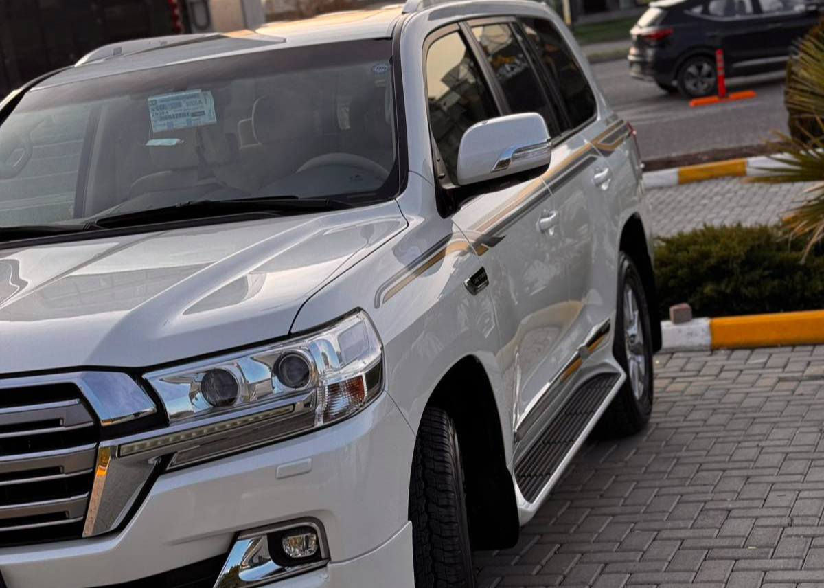 تۆیۆتا لاندکرۆزر 2018 مواسەفات gxr v6                                                 شه غال
شه ريكه ي جيهان
بەسمە
سلایت
کوشن جلد 
کوشن کارەبا 
سوکان ڤۆلیۆیم 
تەبرید مەرکەزی 
سەلاجە 
شاشە 
فۆرڕمیکا 
کۆمەڵی ماسفاتی تر 
بێ بۆیاخ ‎بێ سارد 
تەنها .٥٣ هەزار ڕؤشتوە

سعر لە کۆمێنت داوابکە ڕاستەخۆ بۆت دیت 📩 

سەنەوی رەقەمی تازەبەناوی خۆمەوەیە 
هەموو گیانی بەشەرت
شوێن : سلێمانی 

ژمارەی خاوەنی 
***********
