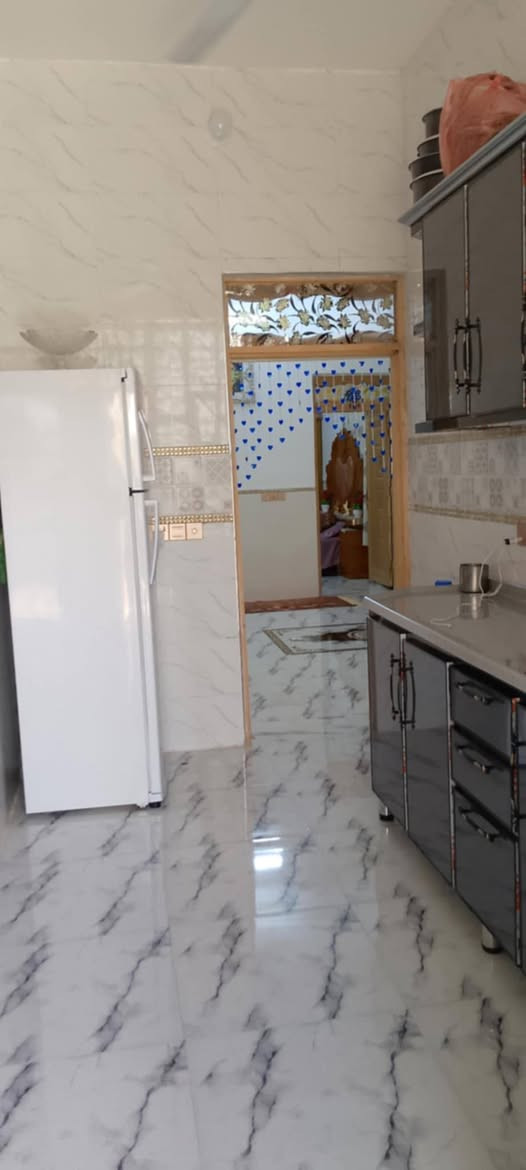 مشتمل للبيع 125م بناء جديد درجة اولى طابوك المتنبي قرب بناية استاذ طلال  يتكون  غرفه  نوم استقبال وصاله وصحيات خارجية وداخليه اللاستفسار   ***********
