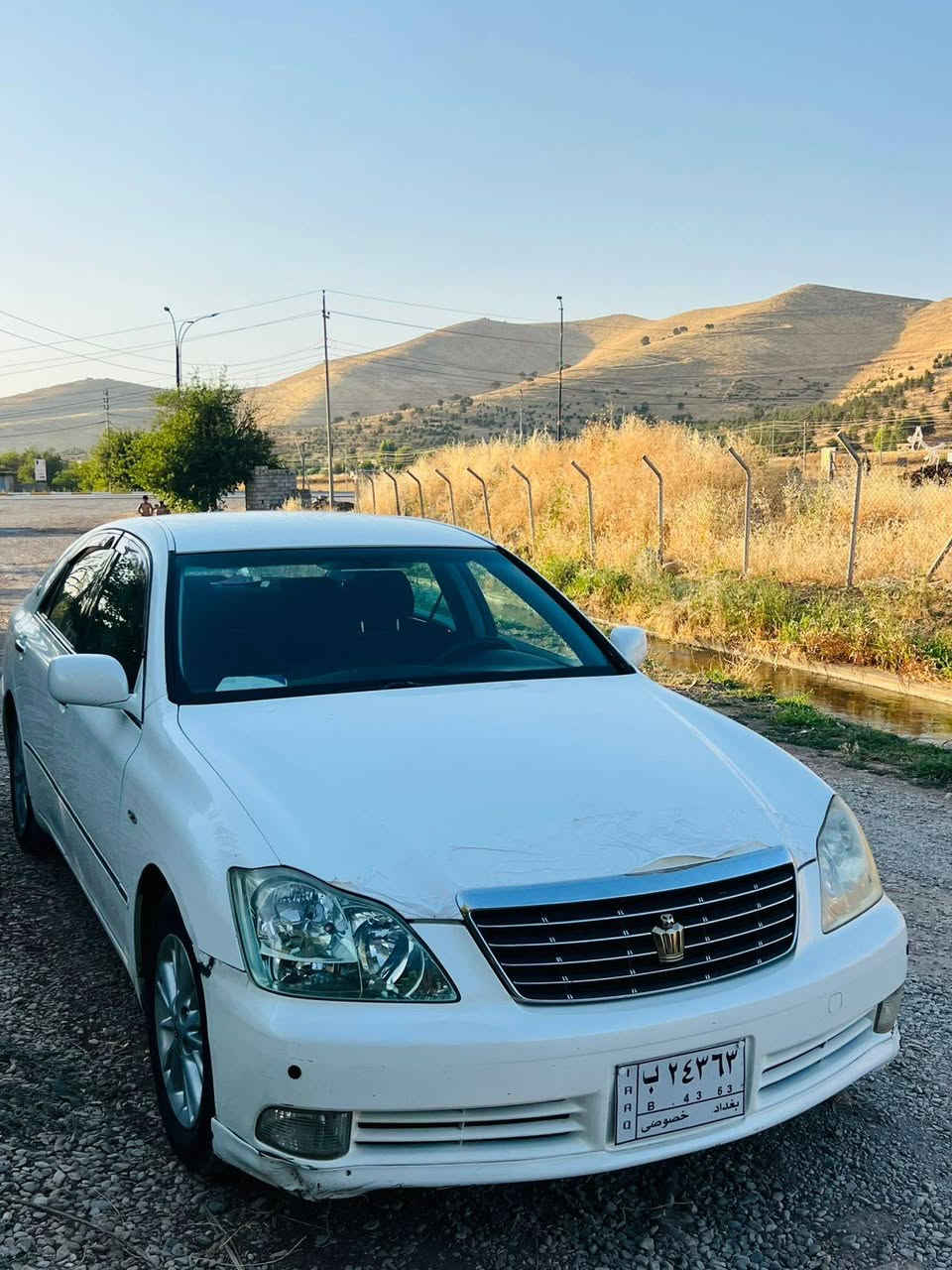 توێتا کراون شاهینە بۆ فرۆشتن
مۆدێل 2006
بچوک بەگەورە 180 
سێ دووگمە ساج سوور 
بێ بۆیاخ بەس شوێن مووس بۆیاخە
سەیارەکە سپۆرتە کراوە بەڕۆیاڵ
مەجموعەی سوکان لێکسزز
سەیارەکە تا حەز بکەی پاکو جوانە
سەیارەی ماڵانە یەک دینار مەسروفی تیا نییە
گێڕو مەکینەو ئەکسلی بەشەرتی فیتەر
تەبرید ساردو گەرم ئیشەکات
بەدوای نوقسانیا مەگەڕێ 
کۆدی بۆ کراوەو بەناوی خۆمانەوەیە
64معامەلەی برایانە
سەیارەی من نییە ژمارەی خاوەنی
 ***********
سەیدسادق حلبجة, السليمانية
