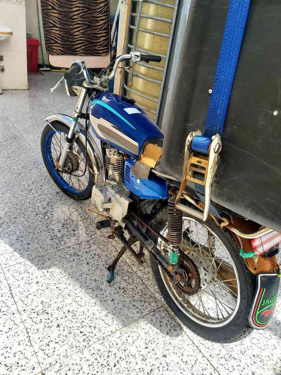 دراجه إيراني أوراق مال مزاد نظيفه كلشي بيها جديد السعر 600


**إذا كنت صاحب هذا الإعلان وتريد حذفه لأي سبب، رجاءا أرسل رسالة إلى الدعم الفني**