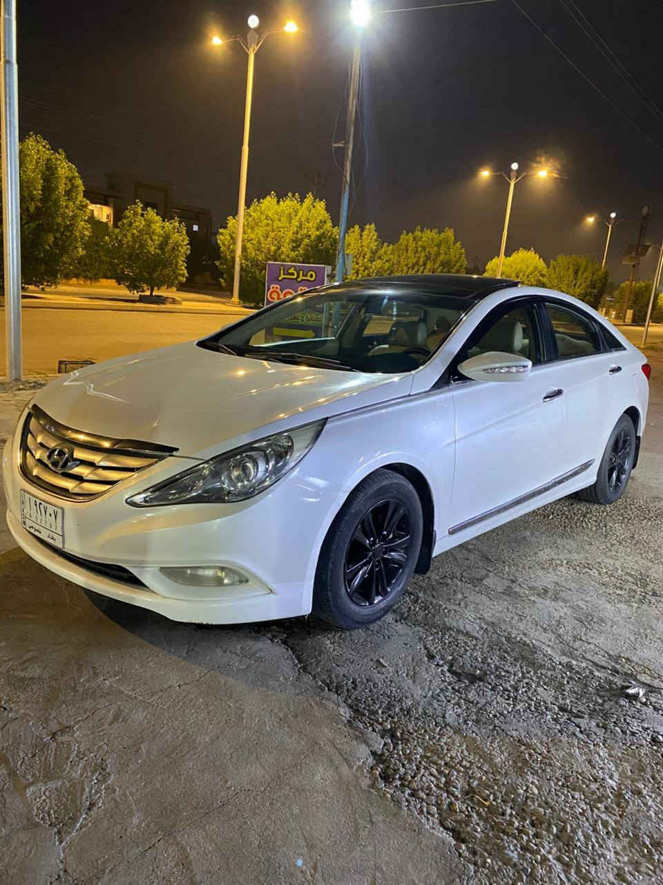 للبيع سوناته
موديل ٢٠١١ خليجي مكفوله من الصبغ 

مكينه ٢٤٠٠ دوش 

مواصفات فول عدا البصمه 

مري شفط قطعتين تبريد 

بنراما 

سعر ١٢٥ وبيه مجال 

***********
