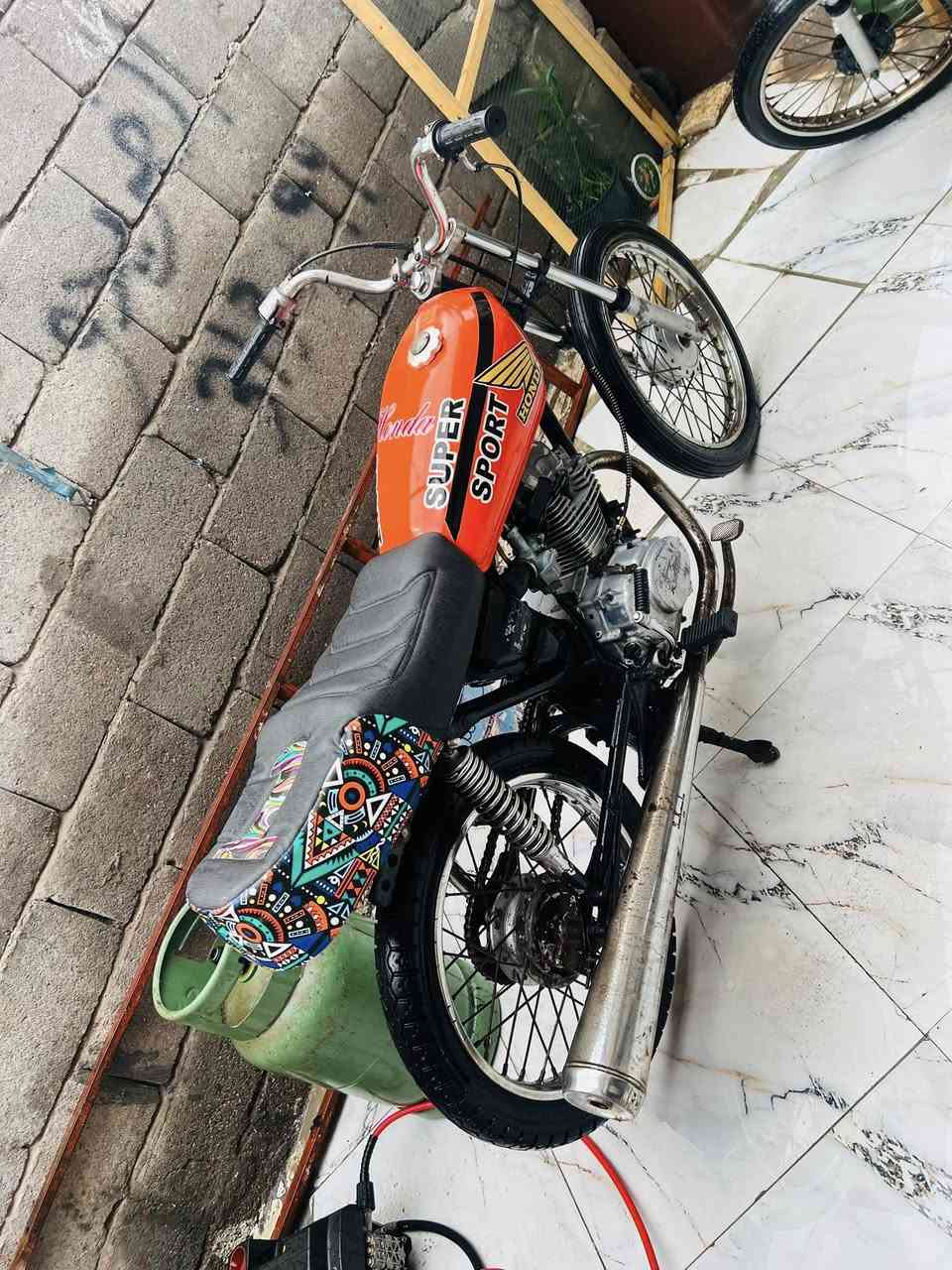 ‏سلام عليكم ‏دراجة للبيع محرك رابيدو حلوه ‏نظيفة سعر 350 مكان البصره 5ميل *********** ￼￼￼￼￼￼￼
