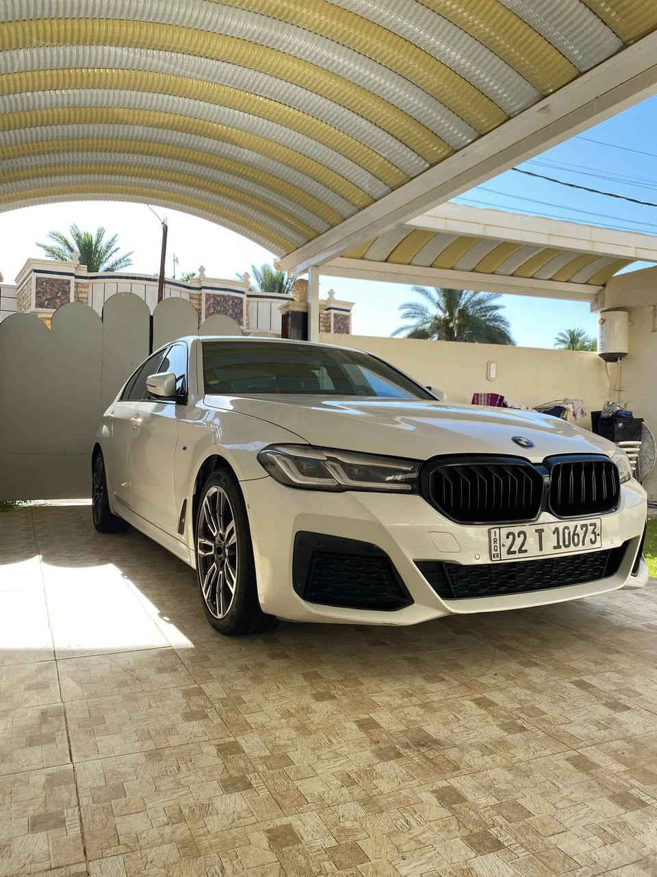 السلام عليكم ورحمة الله وبركاته
BMW luxury - xdrive  محدثة ام كت 
موديل 2023 
ماشية 28 m قابل للزيادة 
مواصفات السيارة 
حساسات 360 درجة 
داتا شو 
اشاير ترحيب بالابواب + فتح وقفل الابواب عند الاقتراب 
كشن 700 تدفئة امامي وخلفي 
ستيرن كهرباء + هيتر 
خزن ميموري
المحافظه على المسار 
تحذير الاصطدام 
وقوف ذاتي 
تشغيل عن بعد 
مري شفط 
صندوق كهرباء + شفط + بالقدم + عن طريق البصمه 
بصمة عدد 2 + كارت 
الداخل الوان متغيرة 12 لون 
وبقية المواصفات المعروفه 
ويل تخم جديد شادة وكالة وتخم تاير حجم 19 
السيارة نقص برغي مابيها وكامل السيرفس مالها من دهن وفلاتر ودسكات وحساسات دسكات  
اي عطل وخلل مابيها صفر مسج 
السيارة بيها كتاب تظليل من المرور شهر ال 3 جددته والسيارة باسمي سنوية وهزة كلشي جاهز ،، تحويل مباشر 
ضرر السيارة : حافة البنيد قدر شبر او اكثر جهة السكن مع بداية الجامرلغ من نفس الجهة بدون دواخل بدون ايرباك وصور الحادث موجوده مع الصور وسنوار هم موجود وين ما يعجبك جيك

سعر السيارة : 348 وبيها مجال شي قليل 
عنوان السيارة : الانبار الرمادي 
***********
