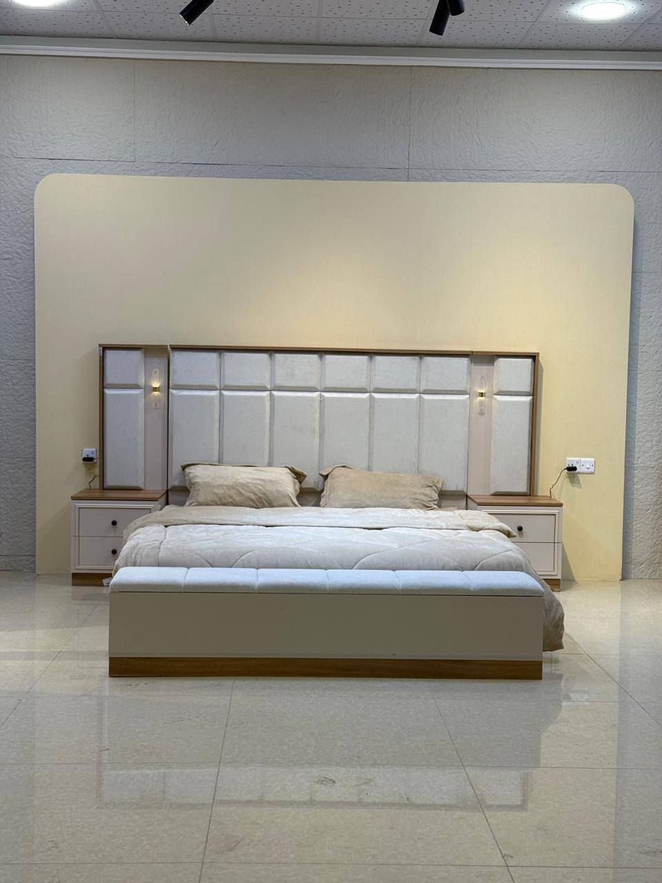 10 قطع كنتور ملحق اناره براكيت بالسرير شازلون مخزن سرير مخزن سعة تخزين كبيره متوفره الان في معرض الشركه الكائن طريق رفاعي نصر مجاور جامعة اوما الاهليه للاستفسار اكثر يرجى الاتصال على الارقام التاليه 
***********
*********** واتس فايبر تلگرام 
البيع بطريقة النقد والاقساط 
الشد والنقل داخل محافظة ذي قار مجانا
