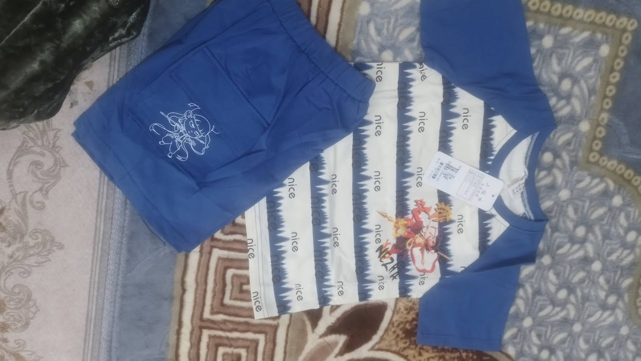 تراكات ولادي كم قطعه فساتين بناتي مال بيت  
الاسعار اكو سعر ب6 اكو سعر 7 
متوفر توصيل  اي ستفسار خاص. وتدللون


**إذا كنت صاحب هذا الإعلان وتريد حذفه لأي سبب، رجاءا أرسل رسالة إلى الدعم الفني**