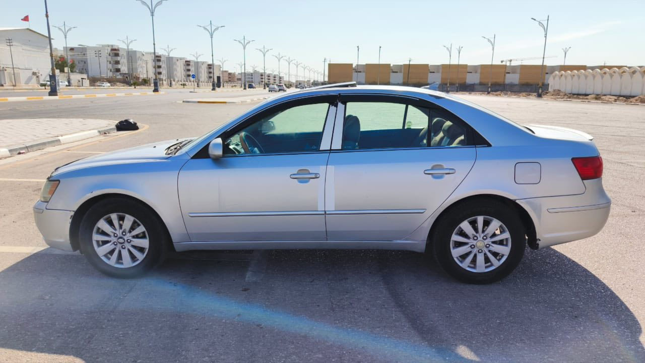 يا الله 
السلام عليكم.   رمضان كريم 

سوناتا موديل 2010
وارد أمريكي كلين بدون حادث بيها شويه تكشير بداية القماره 
السياره بدون أي حادث ولا صبغ 
جاهزه كير مكينه حداديه امامي وخلفي كله جديد 
تخم تاير جديد 
كهربائيات كلها شغاله 
السياره الف ما تصرف عليها 

رقم دهوك تحويل تريد وكاله 

بيع أو مراوس حسب القناعه 

السعر 115 وبيها مجال بسيط 

مكان السياره كربلاء.            الخاص مغلق 
أي استفسار اتصل 

***********
