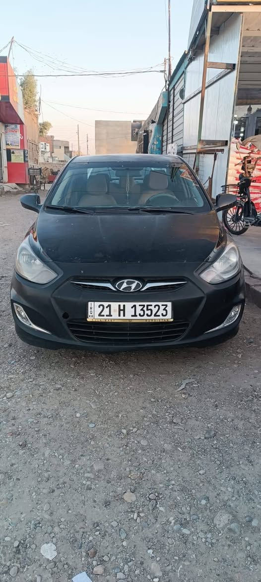 اسكنت موديل ١٣بيها اربع قطع رقم سليمانيه مكان السياره ديالى شهربان السعر جداً مناسب 
***********
