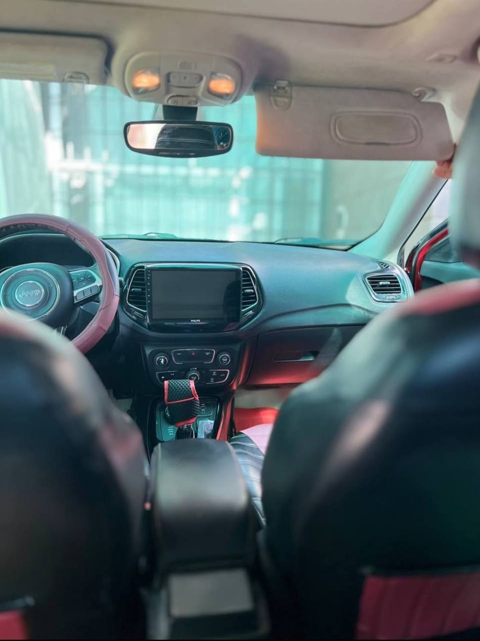 جيب كومبارس ٢٠١٨ لمتد
التحويل ثاني يوم
_مكينه ٢٤٠٠
_ماشيه ٧٢ 
_رقم بابل ، مكانهه الديوانية 
_بانوراما 
_حدادية جديده 
_تخم تاير وباتري جديد 
_هاند بريك بصمه 
_بصمه تشغيل وبصمه تشغيل عن بعد 
_كاميرا خلفيه دواره 
_تدفئه كشنات اماميه وستيرن 
_كروس سرعه وتحكم صوت 
_كشنات جلد اسود 
_نظام ABS مانع انزلاق 
_اشاره بالمري 
_نظام اوتو ستوب 
_بروجكتر اناره مع دوران الستيرن 
_بلوتوث وحاكية 
_لايتات اصفر عالي وناصي مع كشافات دعامية 
_تحكم ستيرن جهتين امامي وخلفي 
_تبريد قطعتين أمامي وخلفي 
_شاشه جبيره 
_مثبت سرعه ، مثبت مسار ، مثبت مسافه امان ،
_اوتو ستارت ستوب 
_دفع رباعي 
_جام فول اوتو 
_٣ اوضاع قياده (اوتو . رملي . طين )
_صندوك كهربائي 
للبيع  

التواصل على الرقم ***********
