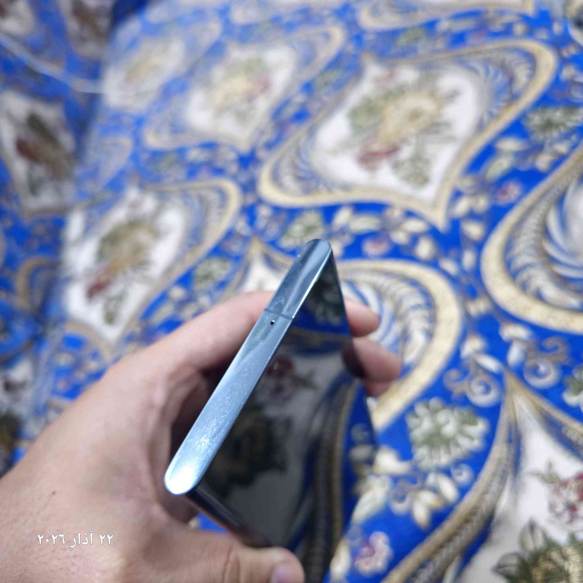 سامسونك s22 الترا 5G شريحتين ذاكرة 512
الجهاز نظيف جدا بيه فطر بسيط بالظهر ما مأثر على الجهاز
 الجهاز نسخة رسمية اصلي لا مفتوح ولا مصلح ولا مبدل بيه شي نهائيا شريحتين ذاكرة 512 والرام 12 
بدون ملحقات فقط كفر حماية
ملاحظة الجهاز أمريكي 5G النسخة الرسمية يدعم اللغة العربية مو مال بالة ابو الشريحة الوحدة
السعر 650 الف 
عنواني البصرة 
***********
