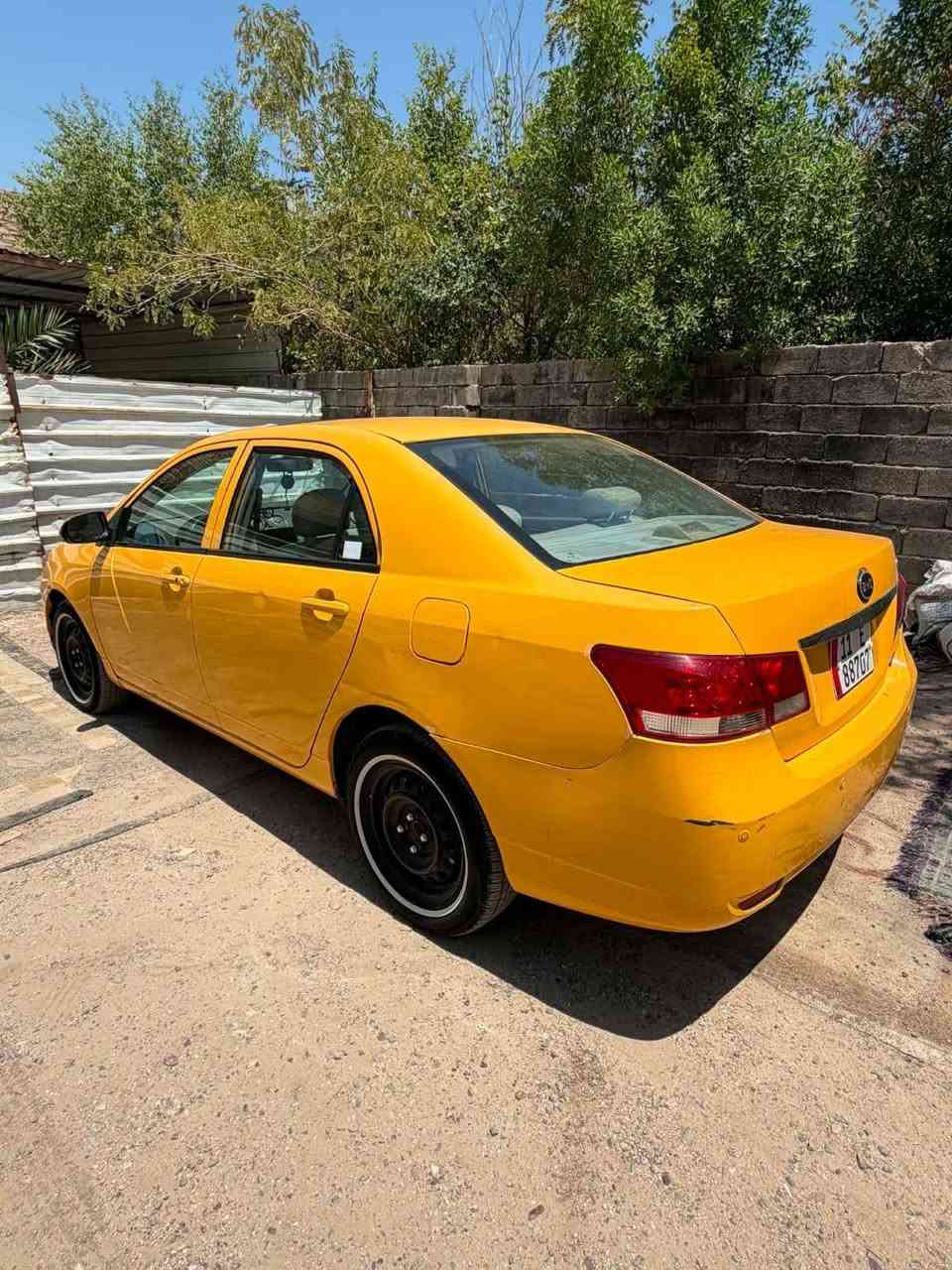 مكلف بالنشر السلام عليكم بي واي دي جي 3 موديل ١٣فول موصفات فتحه بصمه شاشه اندر ويد حاساس خلفي كير محرك بحاله جيده كير اوتو  صدر جديد تخم تاير جديد تبريد منضومه جديده نقص بس غاز مكفوله وصارت عندي طخه بسيطه بقبق جنطه مكان سياره بغداد البياع ب اسمي تحويل ثاني يوم سعر 48 وبي مجال بسيط ***********
