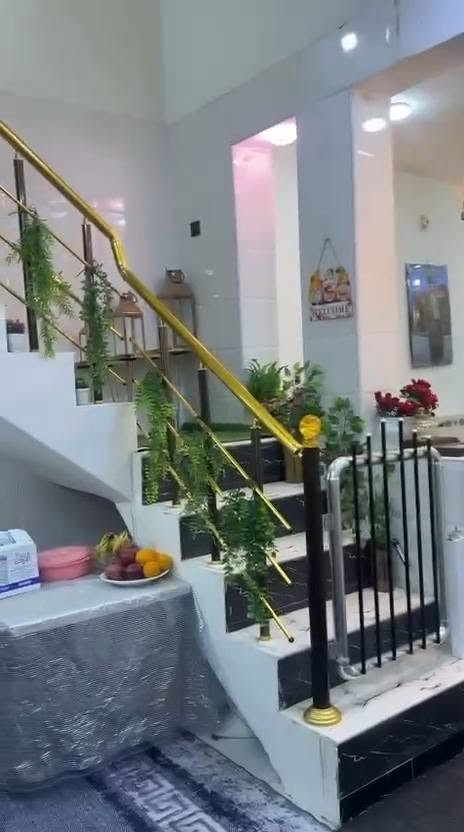 السلام عليكم بيت في مجمع بيتي الثاني للايجار  قرب مجمع السلطان قفله 250.قفله ونهايته 250
***********
