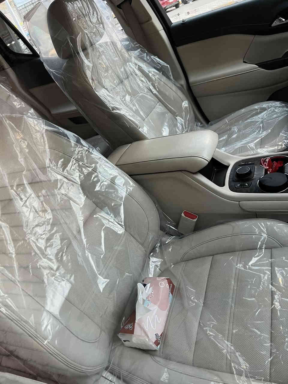 سلام عليكم جمسي اكاديا 2021 فئه دينالي فول مواصفات 1/1حادثها غرق  سياره كامله ماشيه 35كم مكان الناصريه مركز سعرها 255 قفل ///***********
