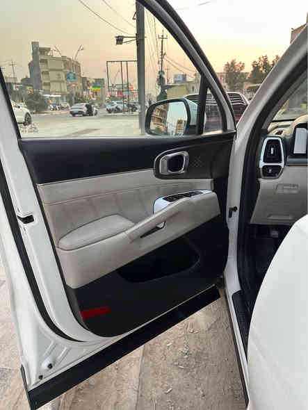 سورنتو ٢١ خليجي بغداد ..٦سلندر ٧ راكب بصمه حساسات كامرات جي بي اس شحن لاسلكي بعد هواي مواصفات بيها صبغ جوه يده الباب عكس السايق .. السعر ٢٥٥ مكانها ديوانية .. ‭٠٧٨٢ ١٦١ ٨٦١٥‬ هاشمية
